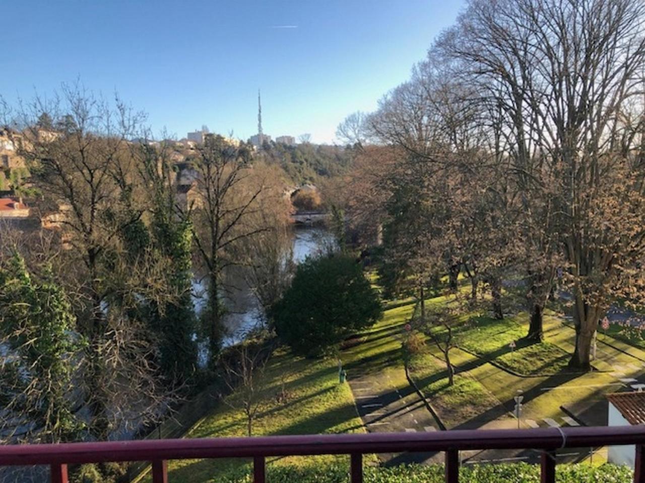 Apartmán Chez Jean-Claude, Vue Panoramique Au Reveil Poitiers Exteriér fotografie
